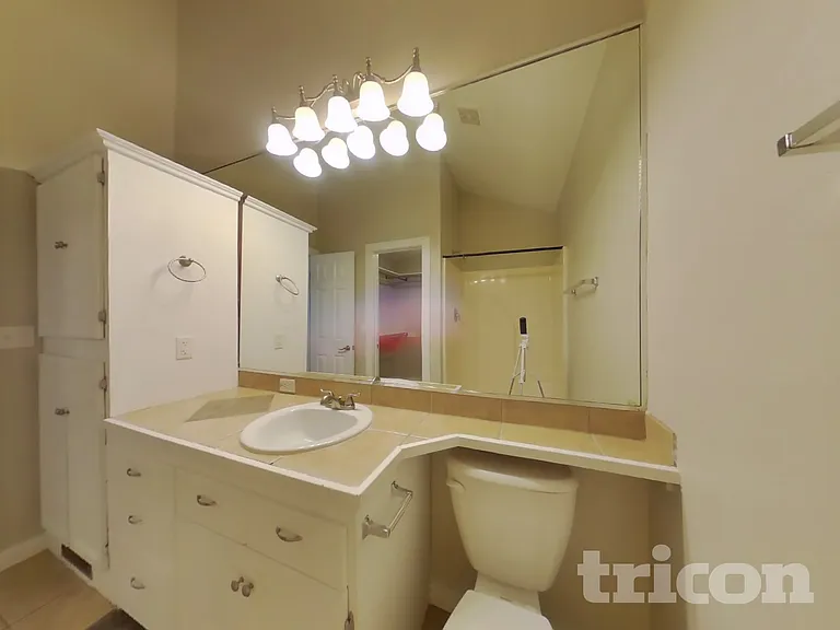 106 N 49th Avenue Ct — Photo 7