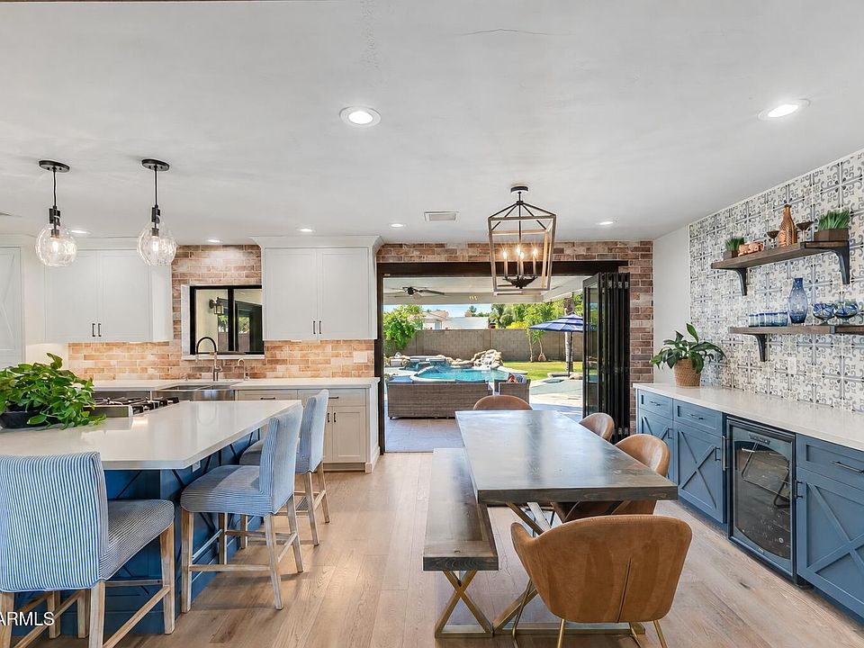 1st image of 3229 E MONTECITO Avenue