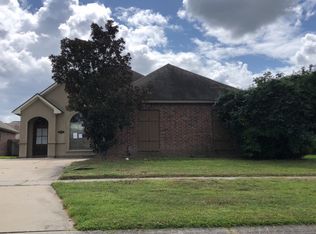 2544 Old Towne Dr, Zachary, LA 70791