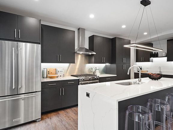 2nd image of 1901 N Halsted St #2C