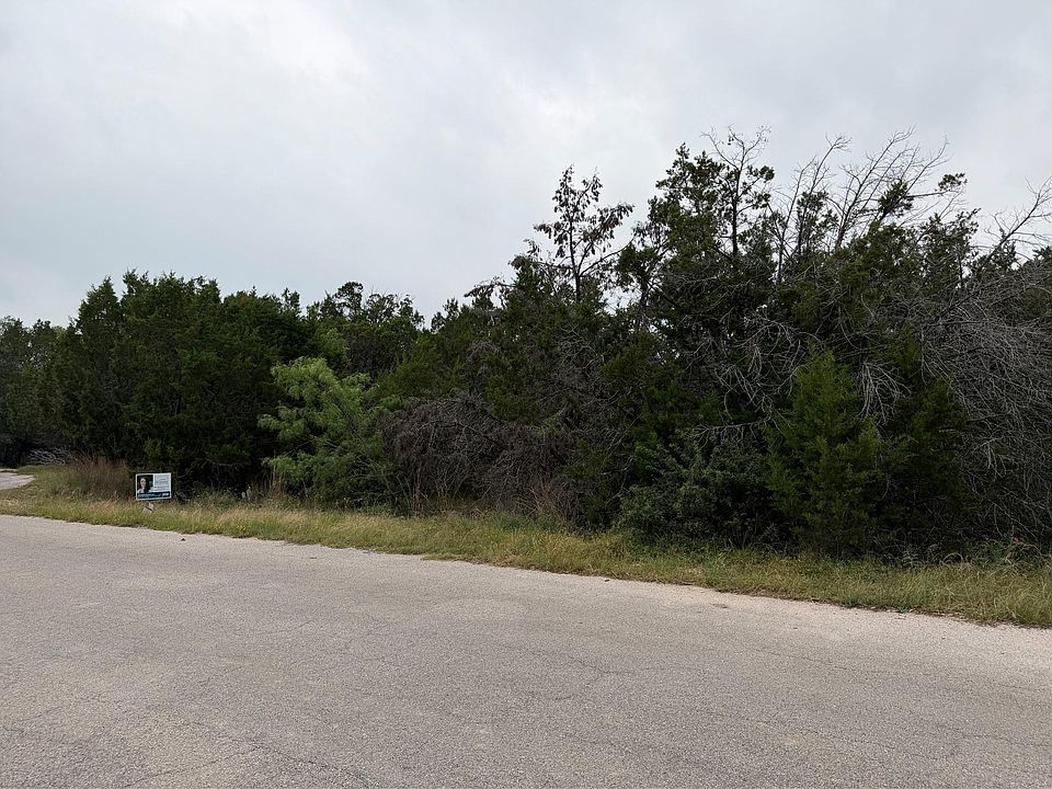1st image of 21479 Lakefront Dr