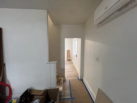 4th image of 1122 Race St