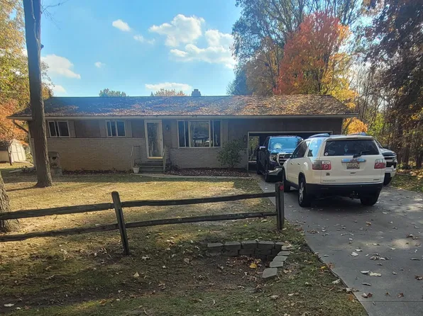2754 Michael Dr, Corunna, MI 48817