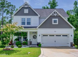 811 Rosedale Dr, Hampstead, NC 28443