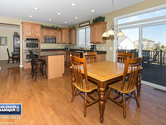 Kitchen Eating Area