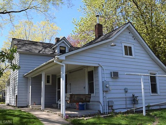 2nd image of 316 River St N