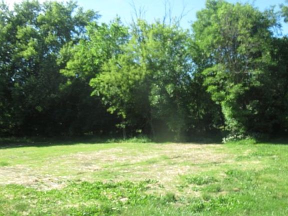2nd image of 2082 Morrish Rd