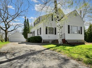 345 Hill St, Hartland, WI