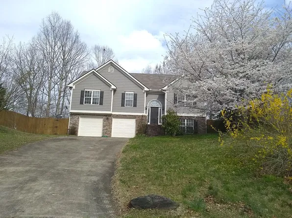 394 W Destiny Dr, Fairmount, GA 30139