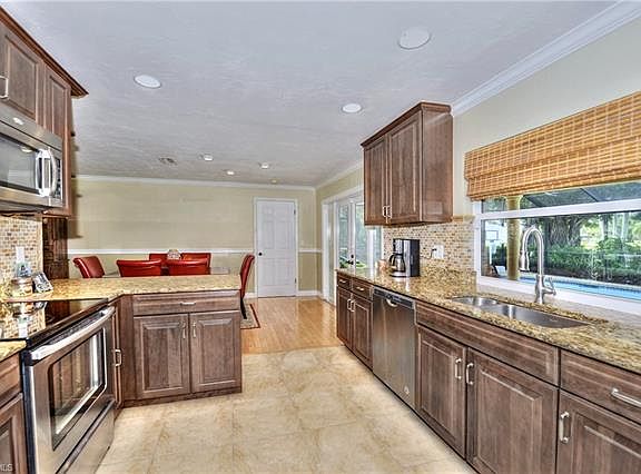 4th image of 1512 Reynard Dr