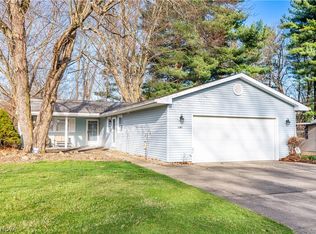 1381 Circle Hill Rd SE, North Canton, OH 44720