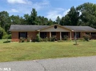 46213 Sunset Dr, Bay Minette, AL 36507