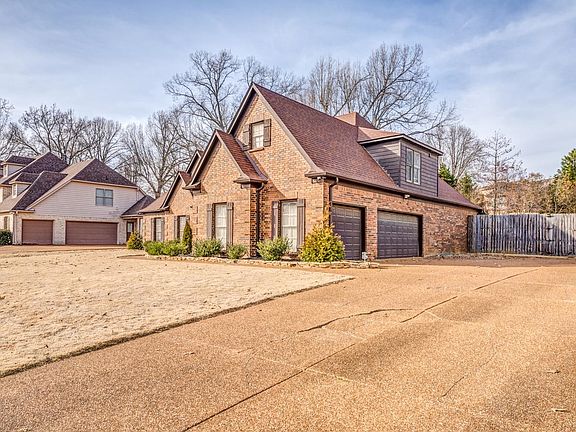 2nd image of 10476 Mabry Mill Rd