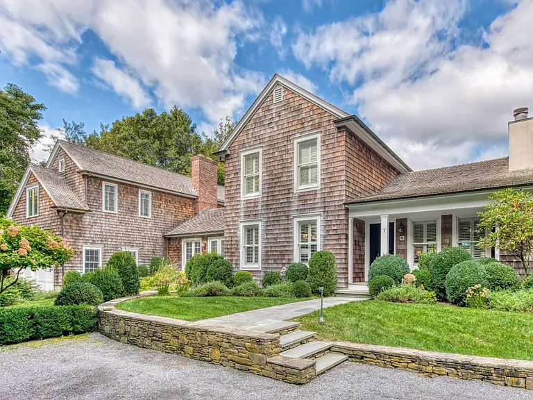 7 Briarsweet Ln — Photo 1
