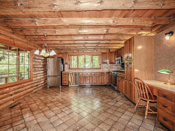 5th image of 34 Edwards Mill Road