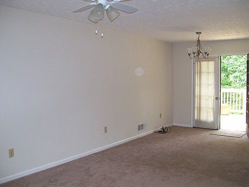 5th image of 568 Dove Tail Ct SE