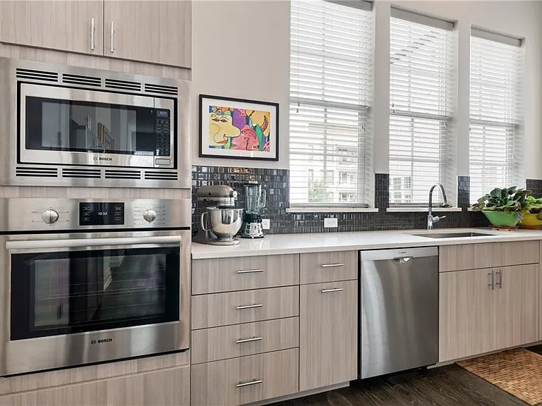 1305 Town Creek Dr #5 — Photo 11