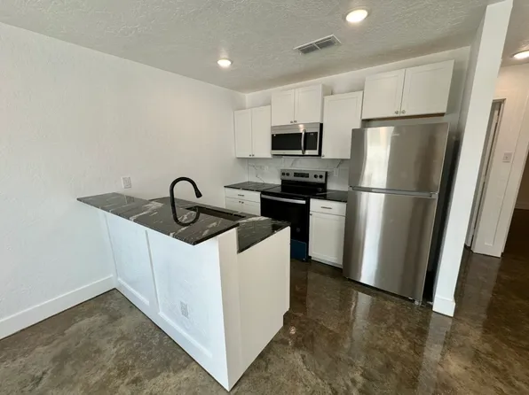 3411 S Garrett St #A, Marshall, TX 75672