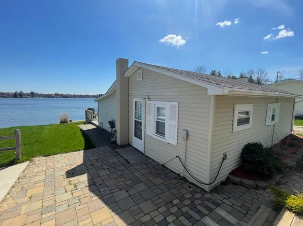 8751 S Old State Ave, Farwell, MI 48622