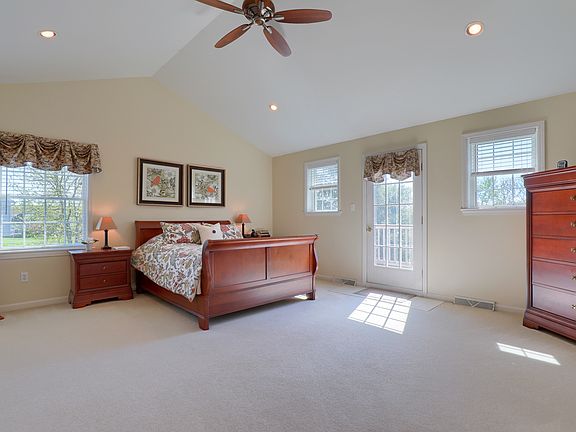2nd image of 316 Copley Dr