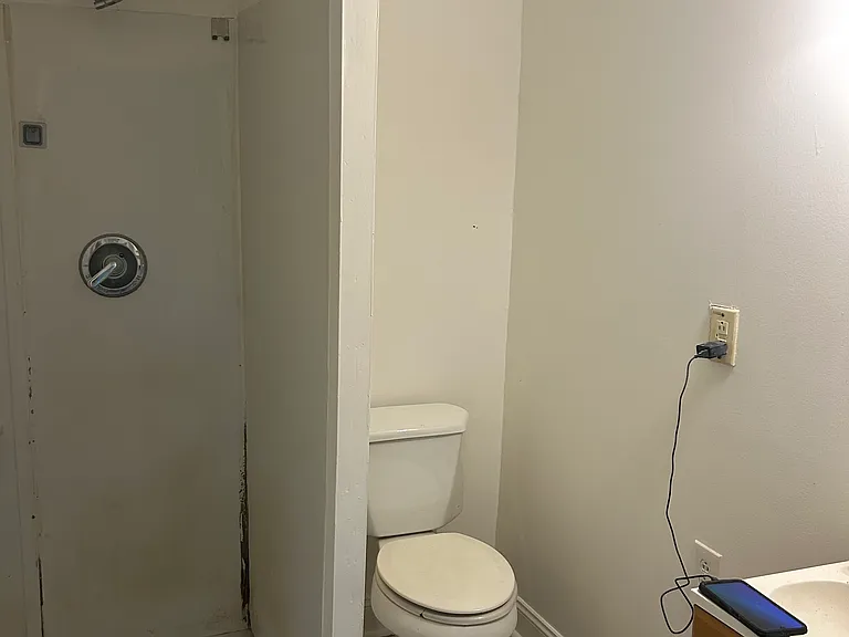 3427 Concord Ave — Photo 2