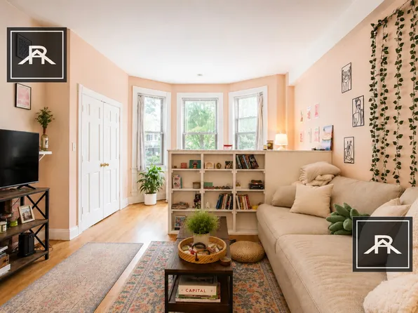 901 Beacon St, Boston, MA