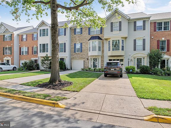 3rd image of 6563 Kelsey Point Cir