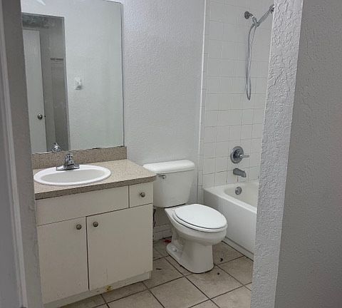 4th image of 11322 S East 55th Avenue Road 2402
