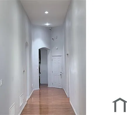 4 bed, 2085 sqft, $3,000 — Photo 2