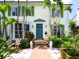284 Queens Ct, West Palm Beach, FL 33401