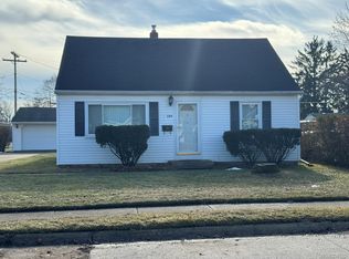 684 Greylock St, Belleville, MI 48111