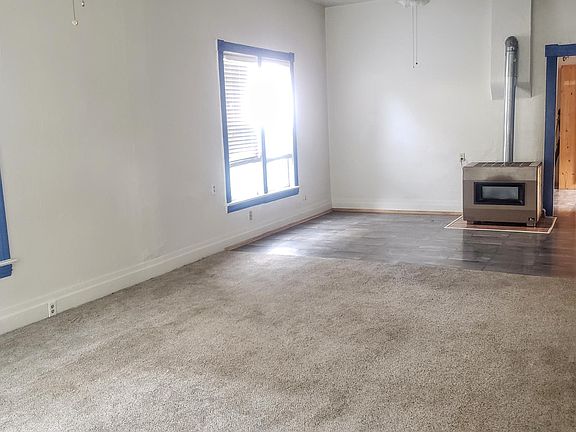 5th image of 442 W Alder St