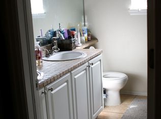 9902 Sydney Ln, Highlands Ranch, CO 80130