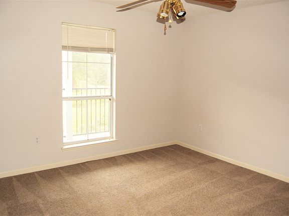 5th image of 2639 Nanette Dr