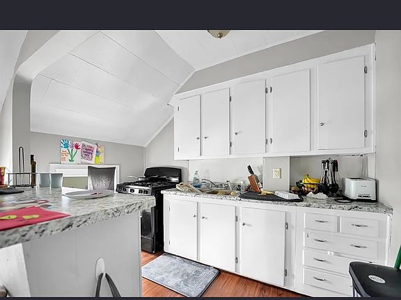 2nd image of 68 Aetna St #3