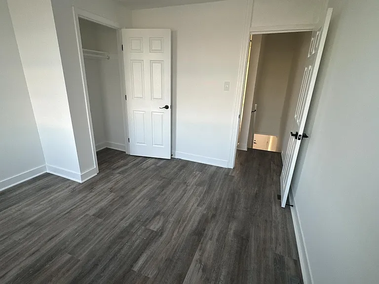 419 N Montford Ave — Photo 8