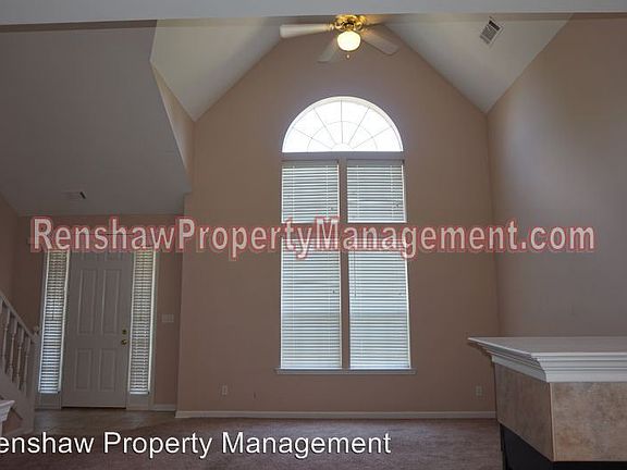 2nd image of 10446 Kensington Cir