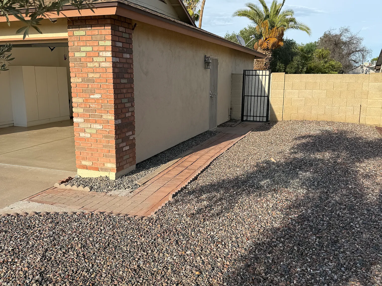 3 bed, 1696 sqft, $2,395 — Photo 3