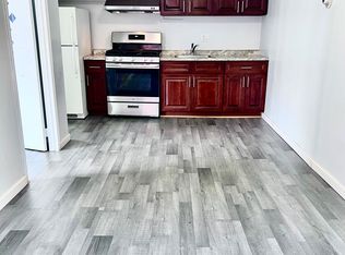 153-10 Peck Ave #2, Flushing, NY 11355