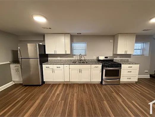 8137 S Langley Ave — Photo 1