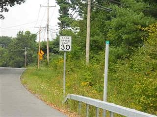 2nd image of 25 Underpass Rd