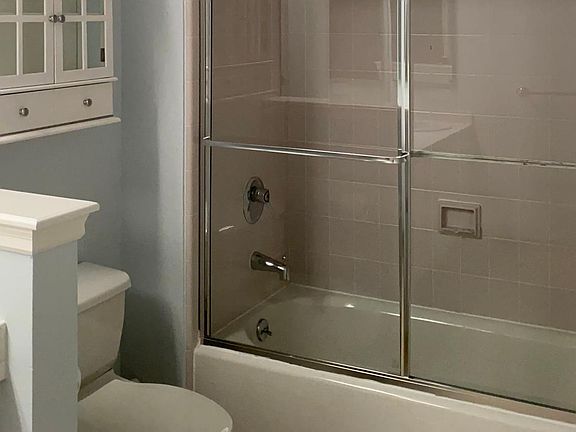 2nd image of 550 Ortega Ave APT 124