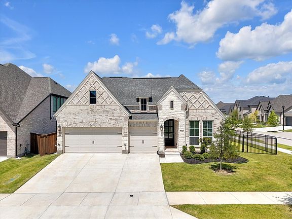 2nd image of 2100 Pleasant Run Ln