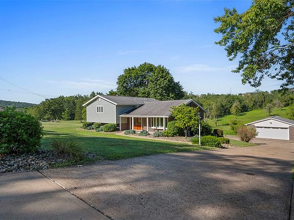 3rd image of 581 Justabout Rd