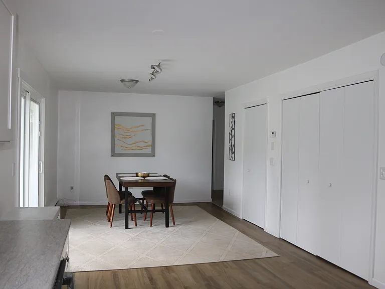 56-12 Park View Ct #B — Photo 2