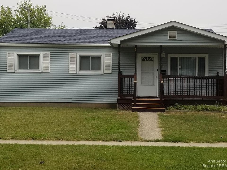 1st image of 1251 Lexington Pkwy