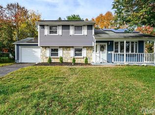 11 Larkin Rd, Burlington Township, NJ 08016