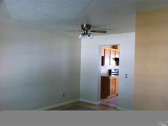 5th image of 426 Brittania Ct