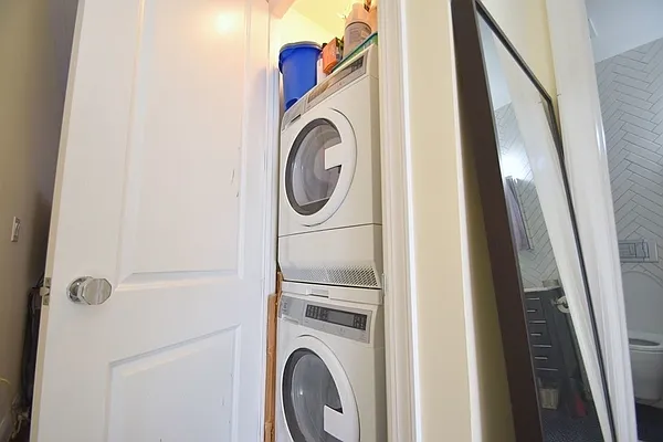 Rented by Voro New York | media 17