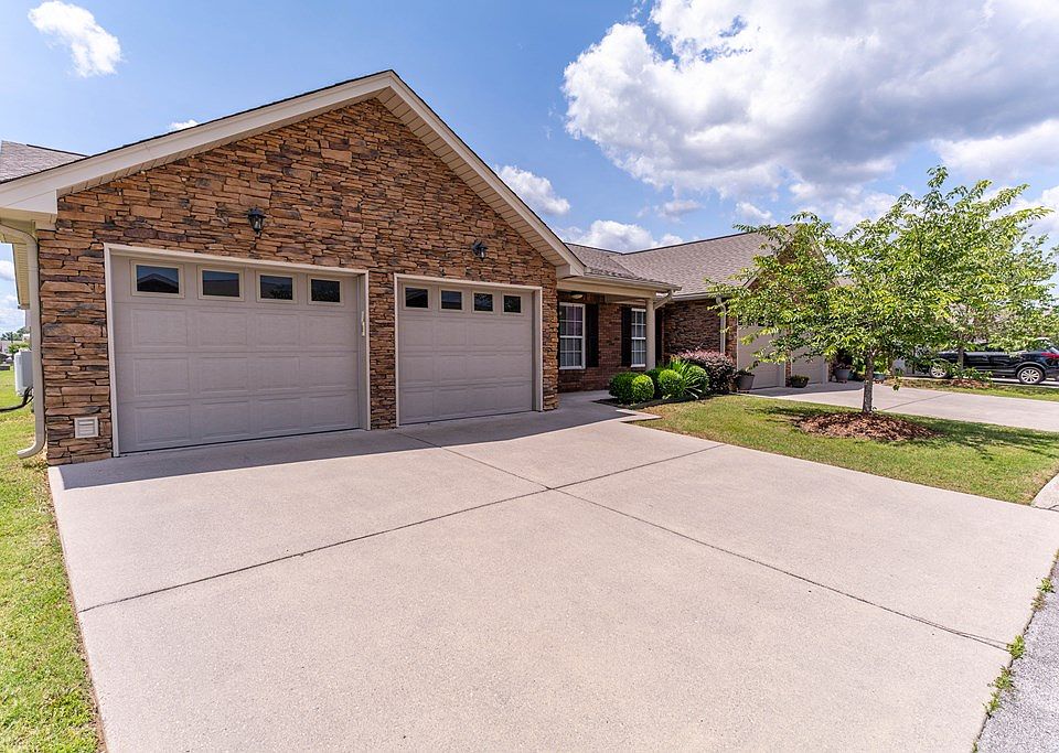 1004 Applebrook Dr, Rossville, GA 30741 Zillow